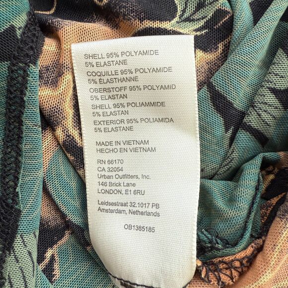 Free People Lucky Shirtee Floral Button Up Size Medium - Picture 9 of 9